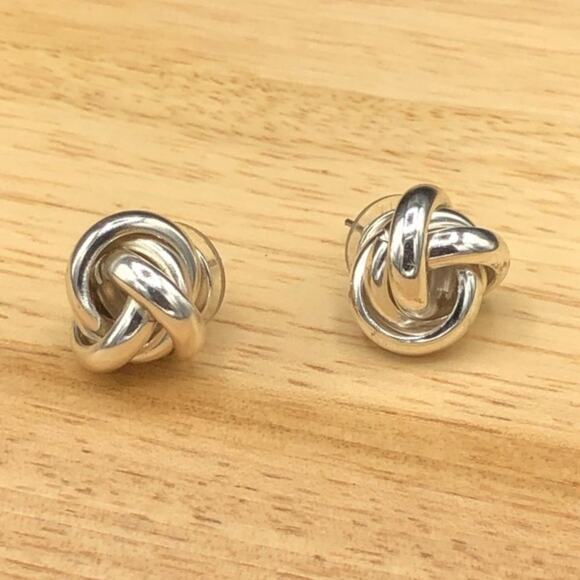 Women's Basket Wrapped Style Silvertone  Earring - Picture 1 of 5